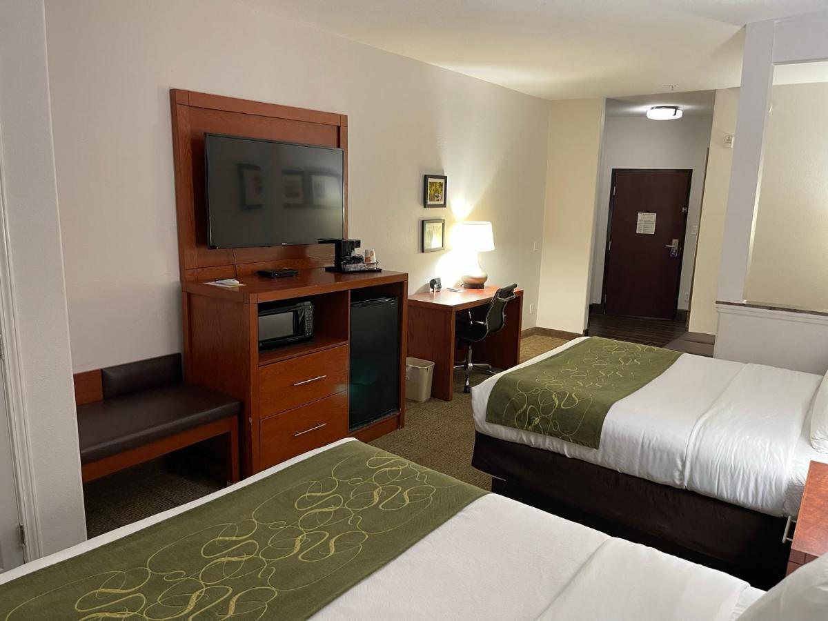 คอมฟอร์ท สวีทส์ Hotel เลคชาร์ล ภายนอก รูปภาพ